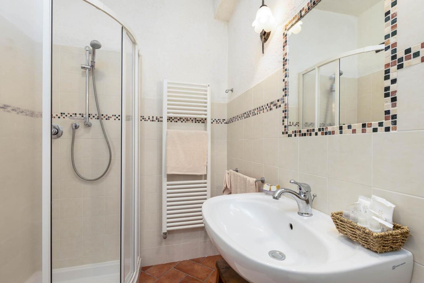 Il Fienile Dei Cardinali Apartment กอลเลวัลเดลซา ภายนอก รูปภาพ
