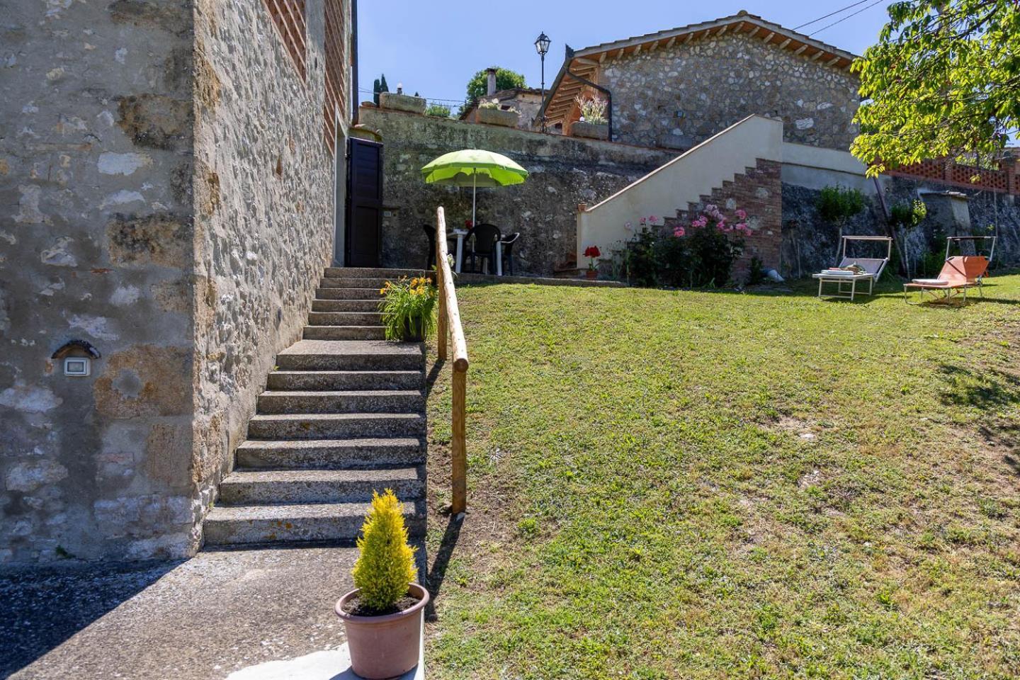 Il Fienile Dei Cardinali Apartment กอลเลวัลเดลซา ภายนอก รูปภาพ